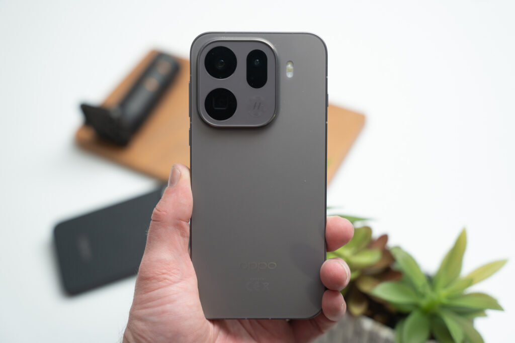 Oppo Confirms Find X9 Ultra Gets Massive 7,000mAh+ Battery Upgrade